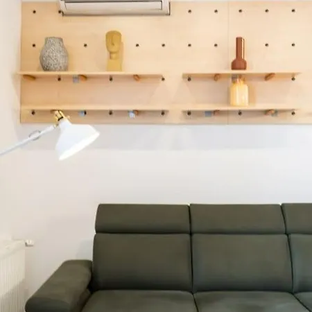Vivando - Scandic Ap E - Parking Apartman
