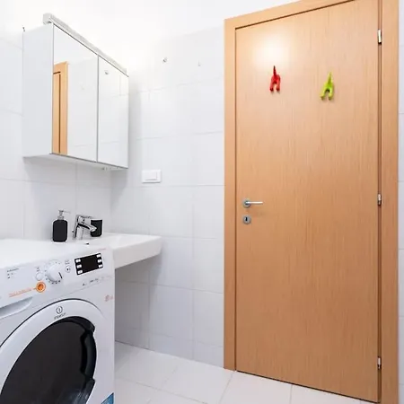 Vivando - Scandic Ap E - Parking * Bukareszt